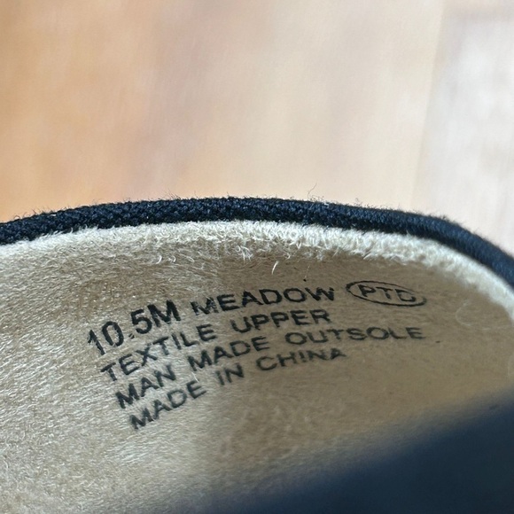 AEROSOLES Black and Cream Espadrille Wedge Sandals - Picture 10 of 10